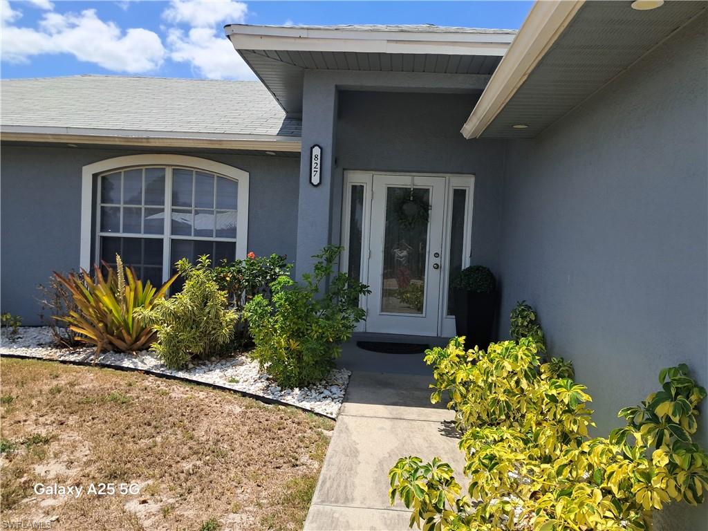 827 Alvin AVE