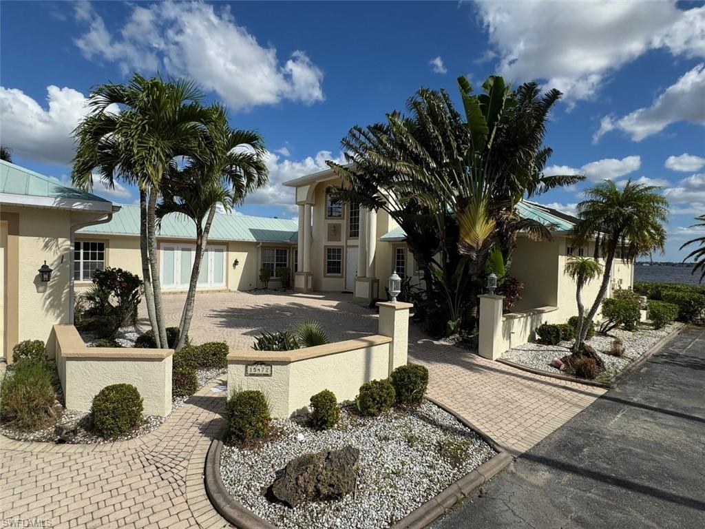 15472 Nelsons Walk CT, NORTH FORT MYERS FL 33917
