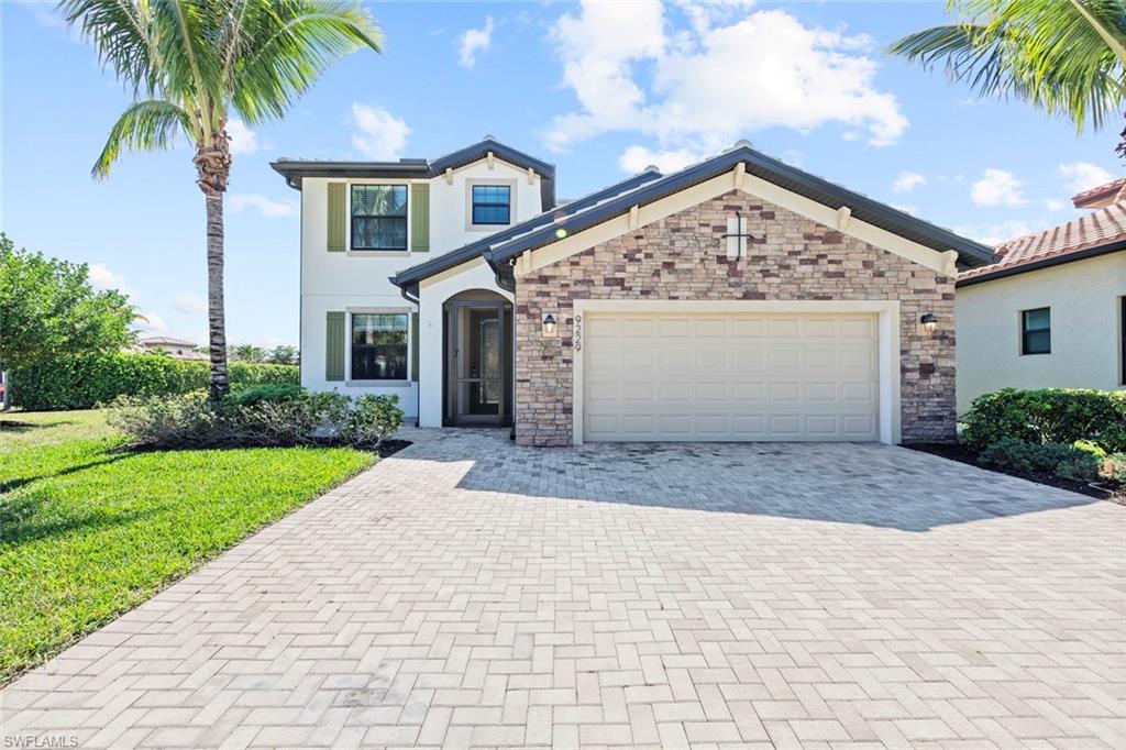 9229 Woodhurst DR, NAPLES FL 34120