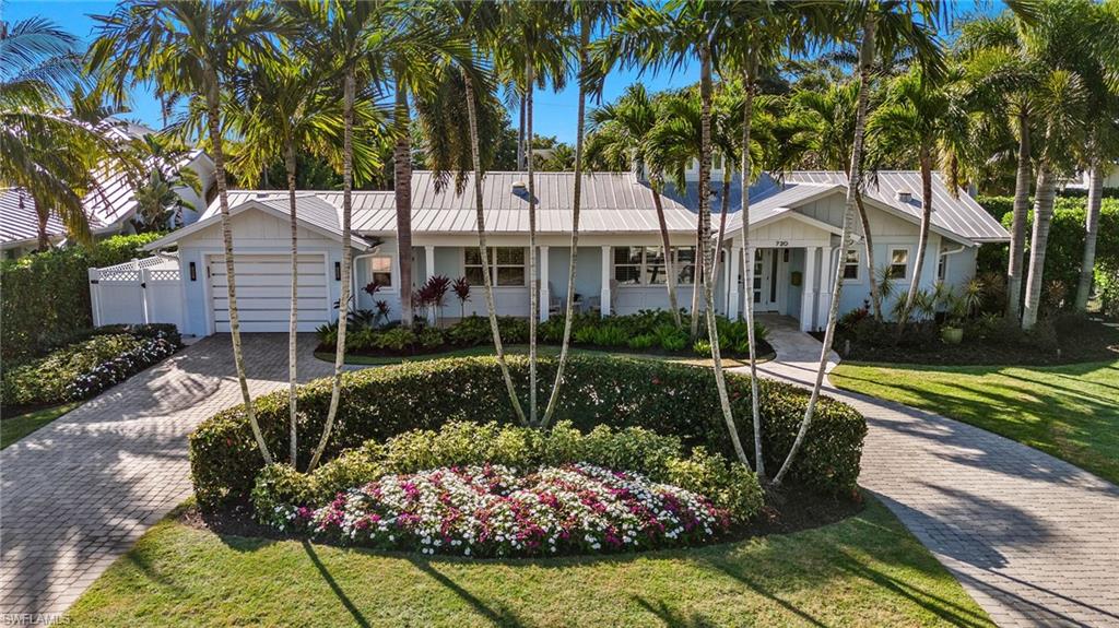 720 11th AVE S, NAPLES FL 34102
