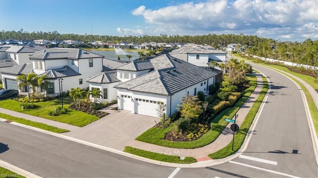16136 Verilyn CIR, NAPLES FL 34110