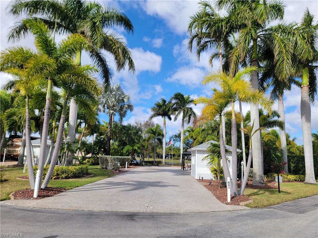 10241 Surfwood CT, FORT MYERS FL 33905