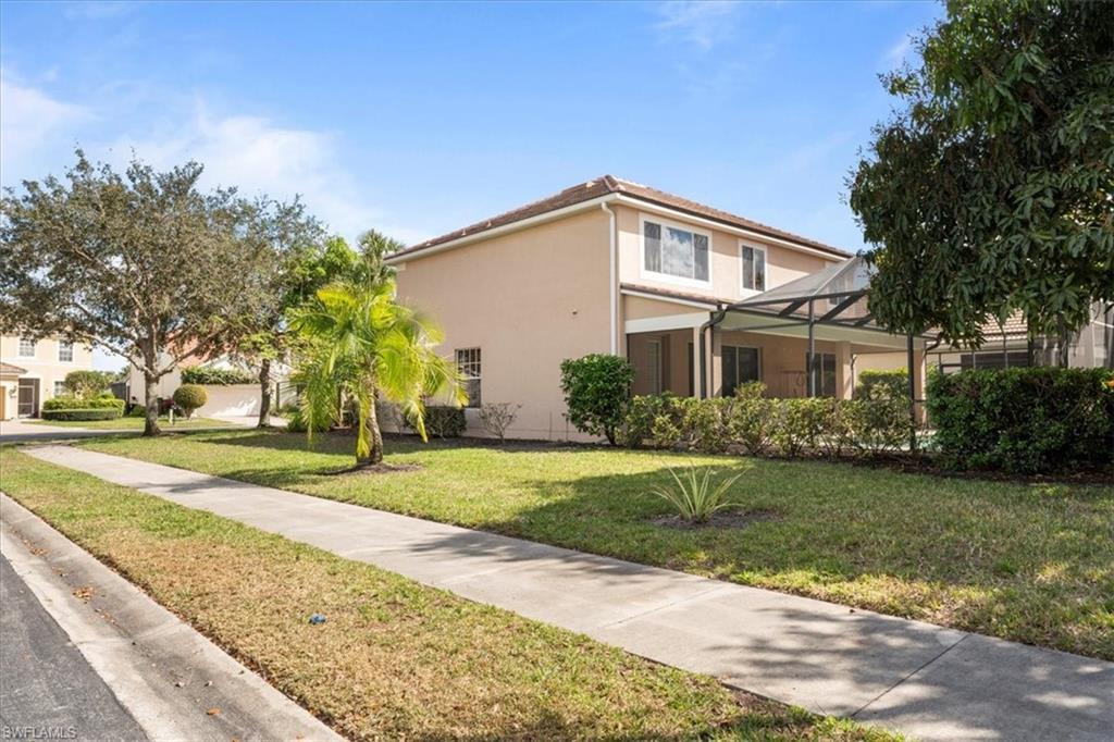 2082 Sagebrush CIR, NAPLES FL 34120