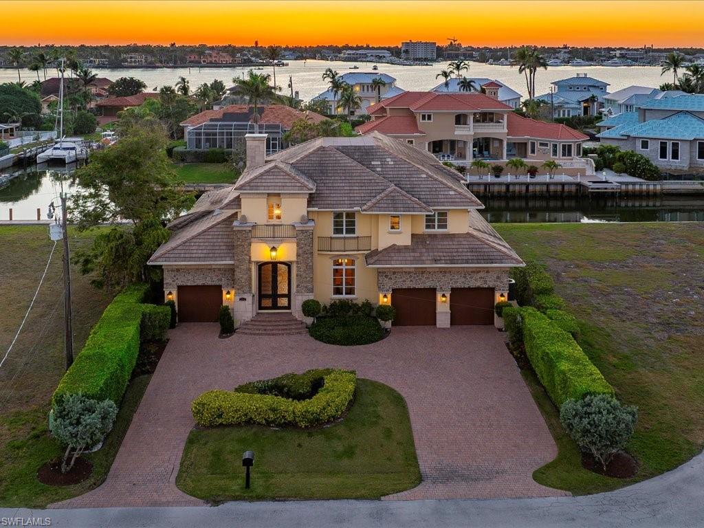 1550 Mullet LN, NAPLES FL 34102