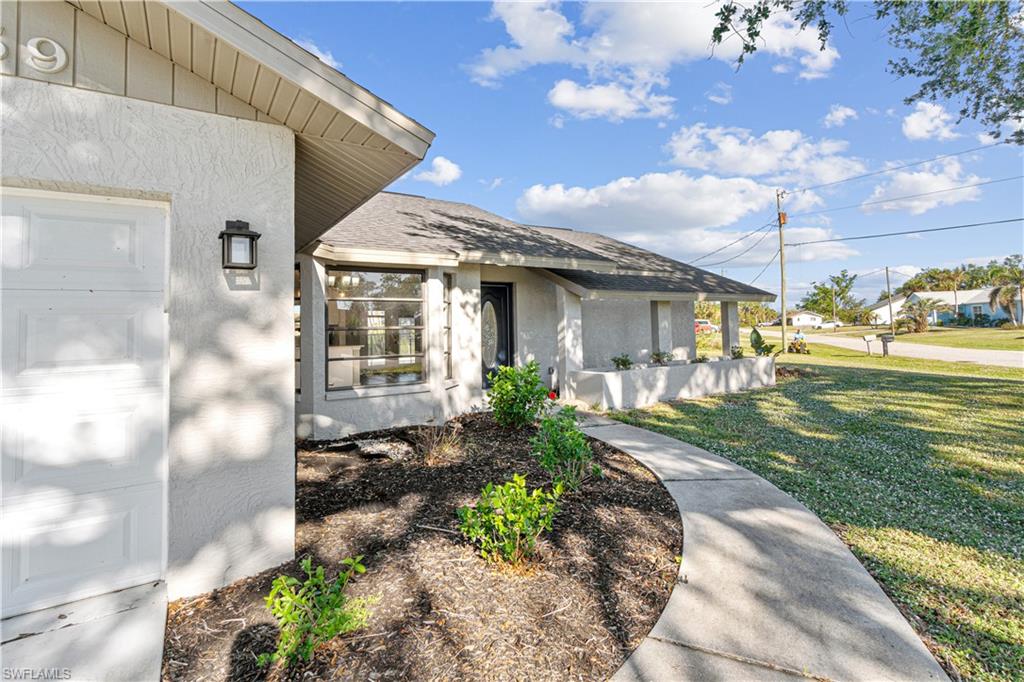 7359 Van Lake DR, ENGLEWOOD FL 34224