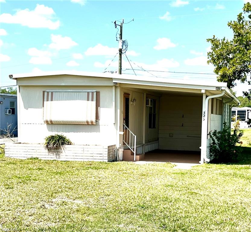 329 Lantern LN, NORTH FORT MYERS FL 33917