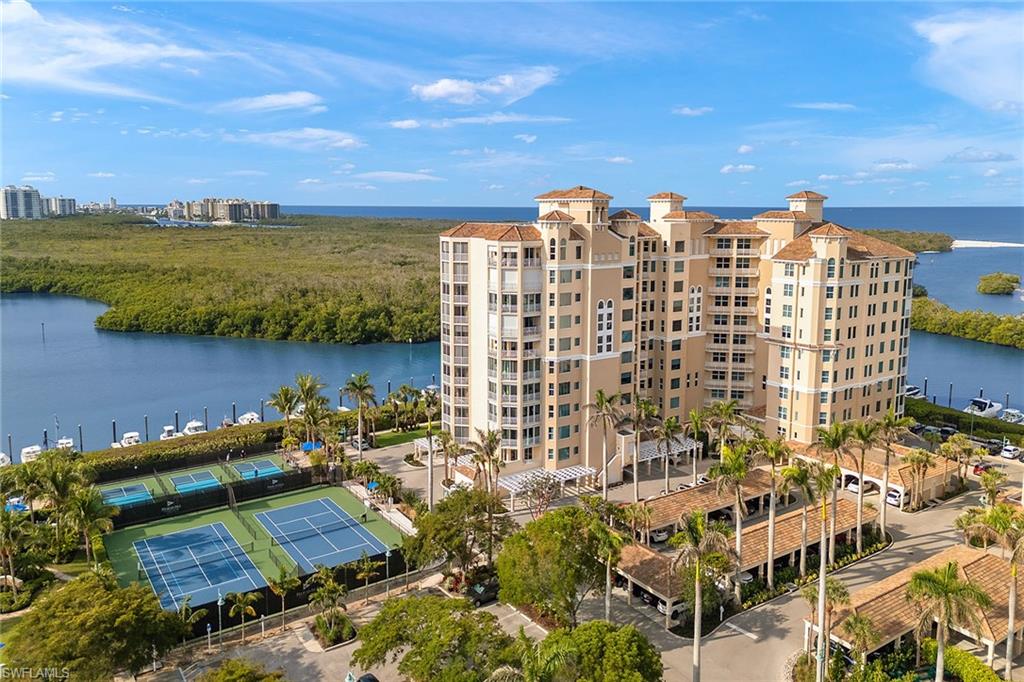 425 Dockside DR # 703, NAPLES FL 34110