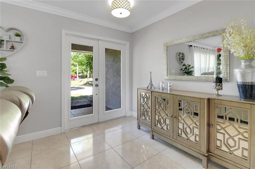 1530 Everglades BLVD S, NAPLES FL 34117