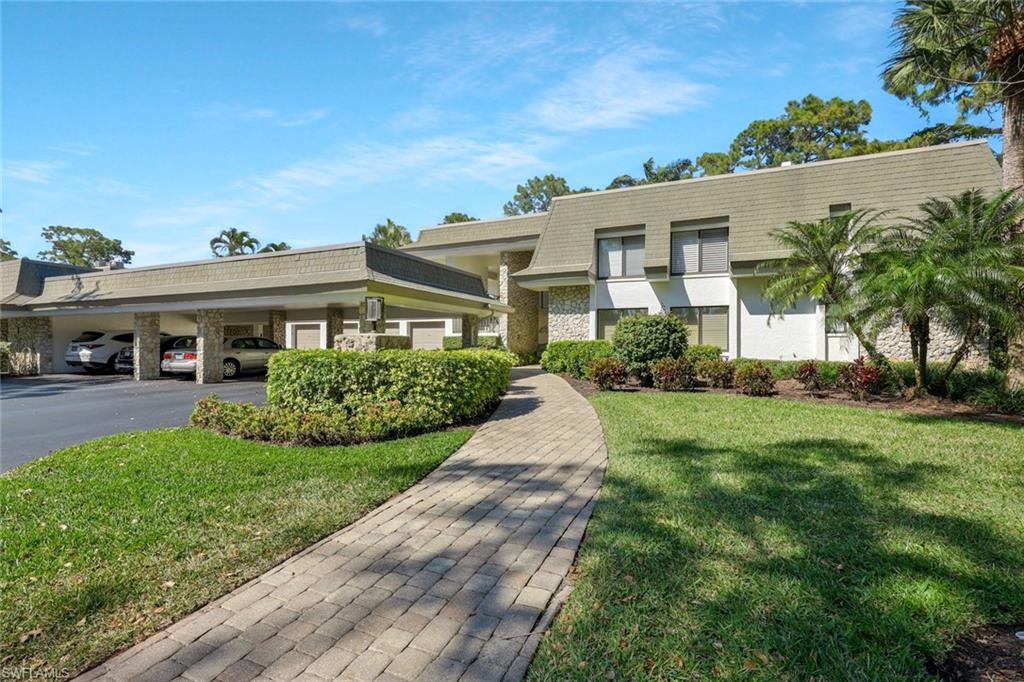 1124 Wildwood LN # 1124, NAPLES FL 34105