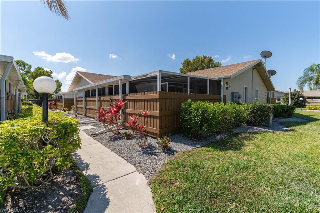 15600 Crystal Lake DR # 101, NORTH FORT MYERS FL 33917