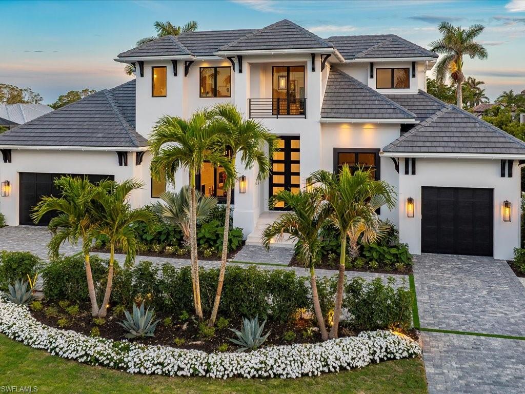 612 Binnacle DR, NAPLES FL 34103