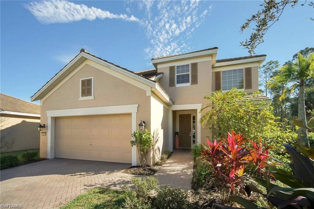 3268 Aralia CT E, ALVA FL 33920