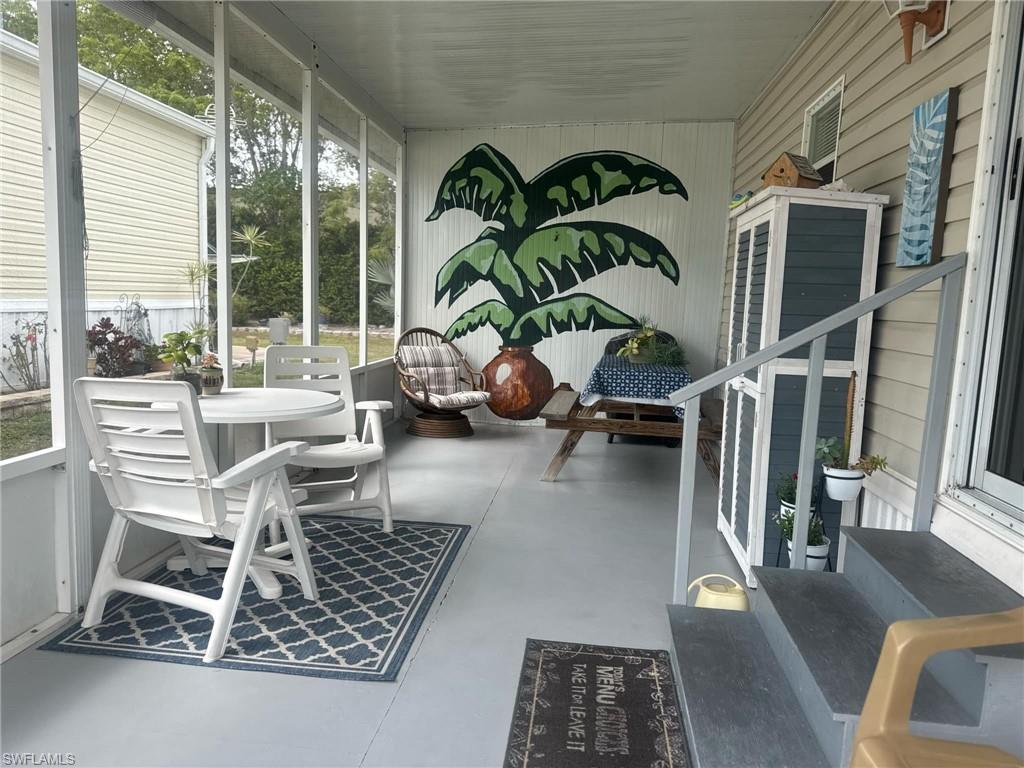 3256 Debbie LN
