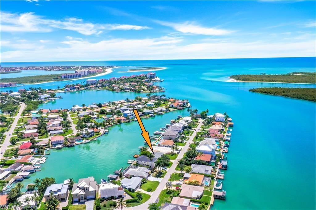 152 Pago Pago DR W, NAPLES FL 34113