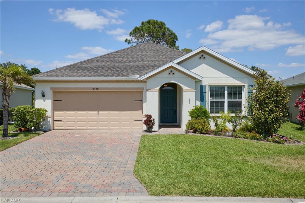 10528 Canal Brook LN, LEHIGH ACRES FL 33936