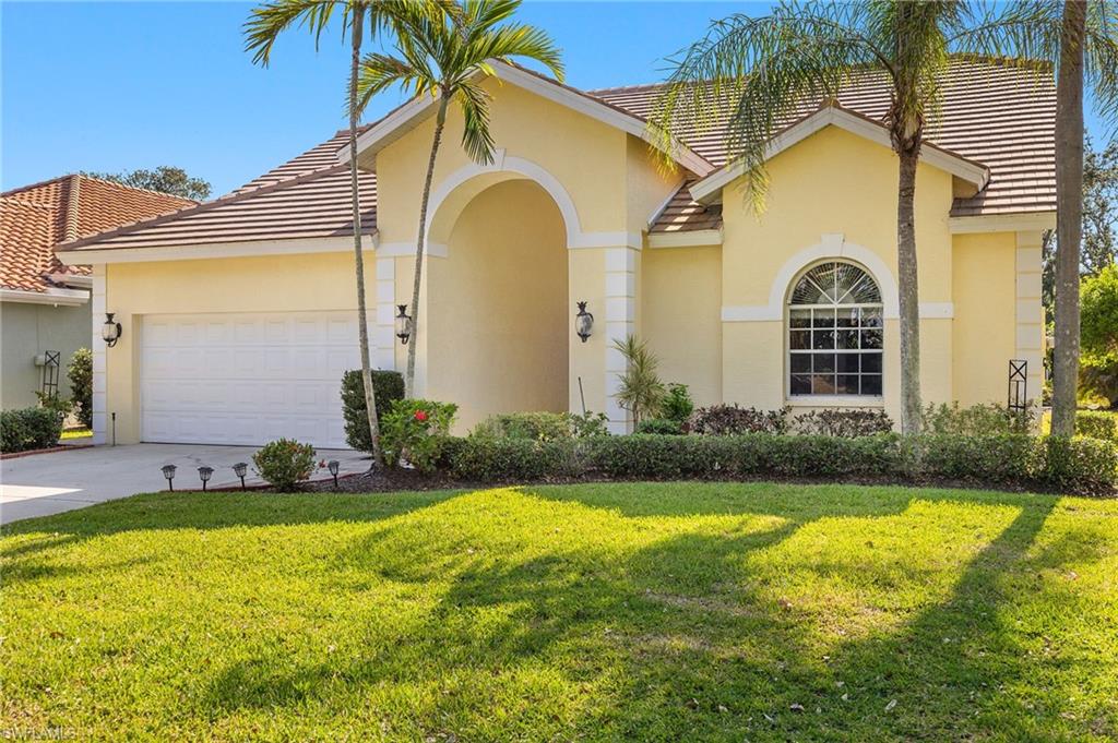 24929 Bay Cedar DR, BONITA SPRINGS FL 34134