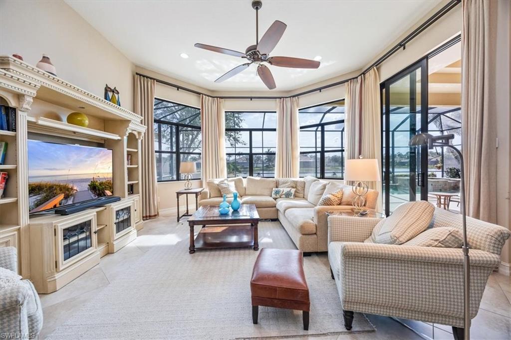6504 Costa CIR, NAPLES FL 34113