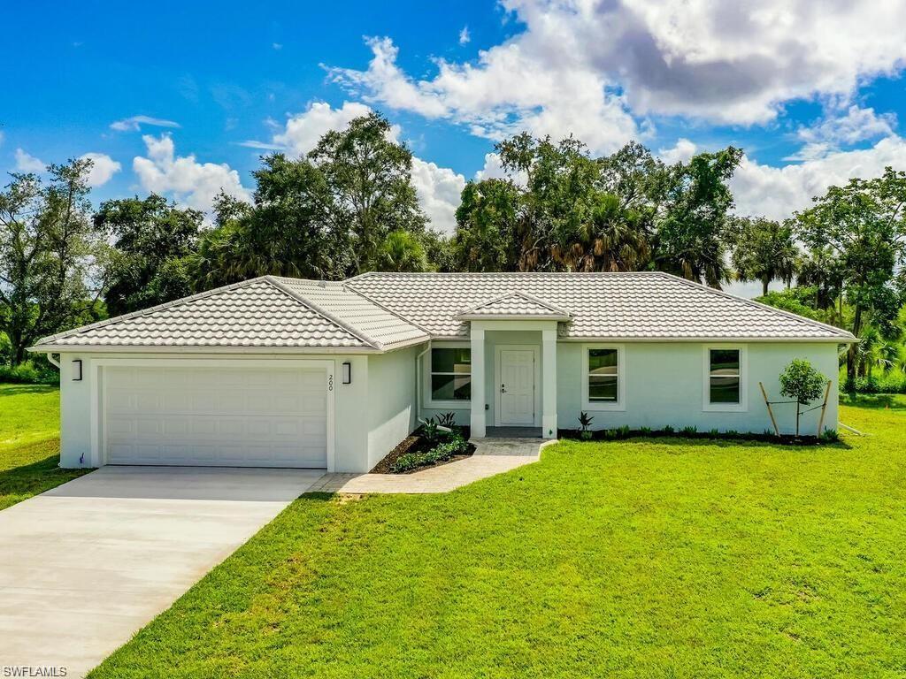 200 Cays DR, NAPLES FL 34114