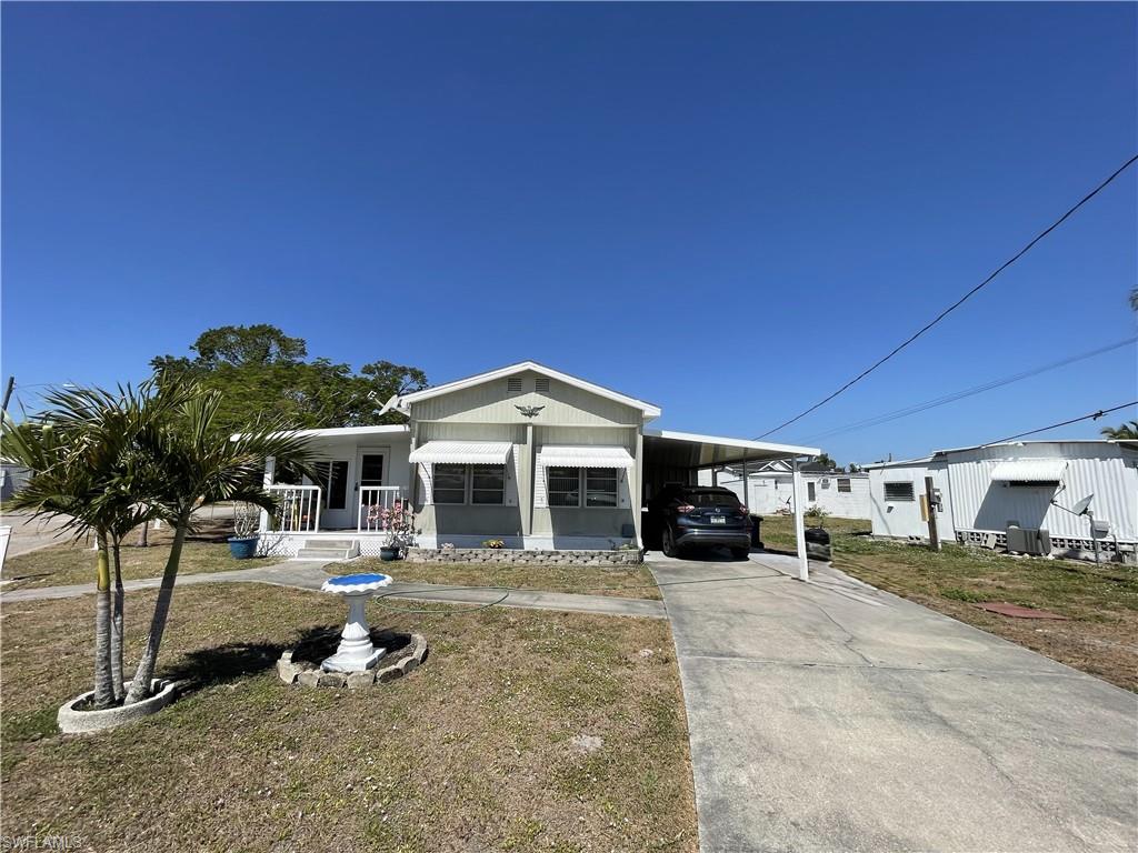 123 Flame LN, NORTH FORT MYERS FL 33917