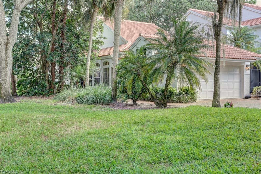 130 Amblewood LN # 801, NAPLES FL 34105