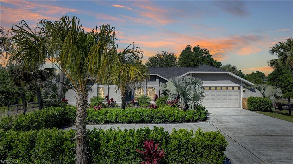 421 Dayton AVE, LEHIGH ACRES FL 33972