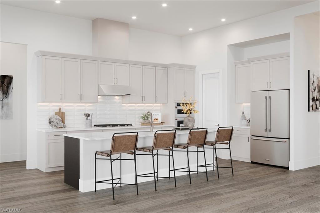 8777 Driftwood DR, NAPLES FL 34114