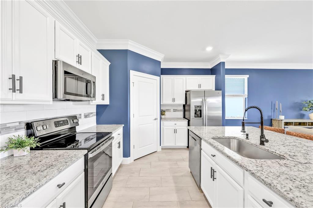 2127 Hamlin ST, NAPLES FL 34120