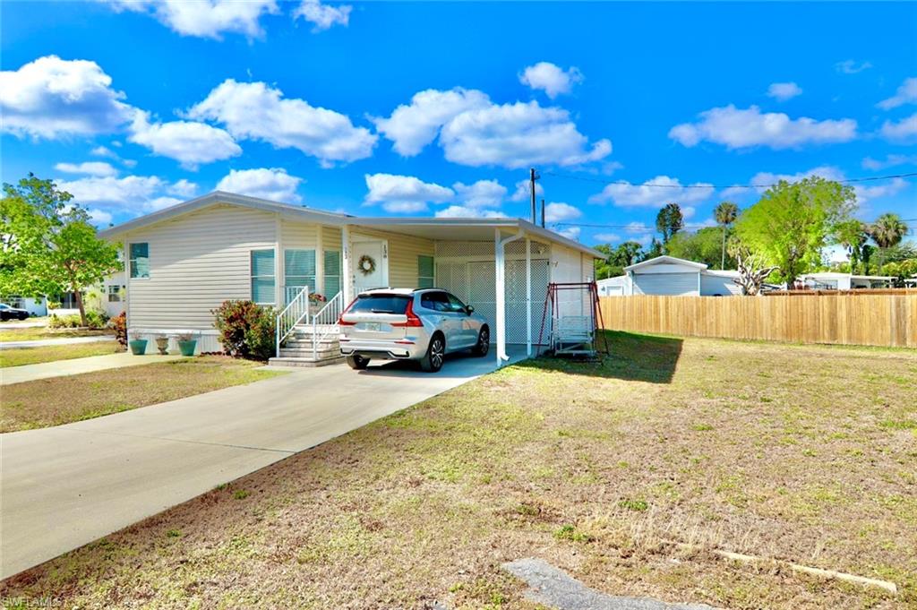 138 Lantern LN, NORTH FORT MYERS FL 33917
