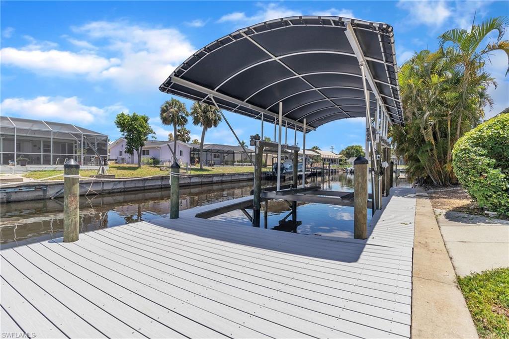 4330 S Canal CIR, NORTH FORT MYERS FL 33903