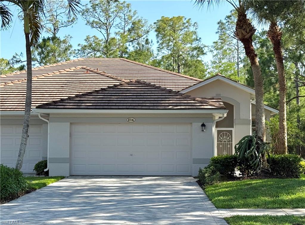 8736 Naples Heritage DR, NAPLES FL 34112