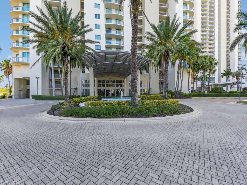 3000 Oasis Grand BLVD # 1705, FORT MYERS FL 33916