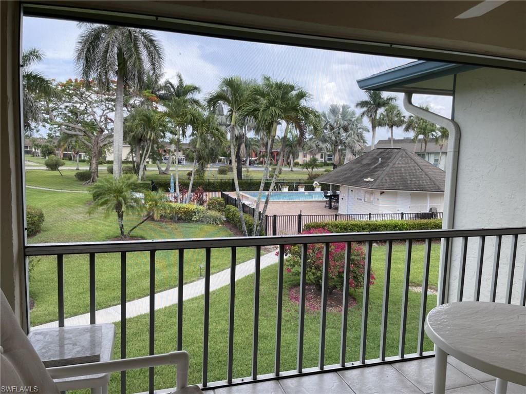 325 Charlemagne BLVD # B207, NAPLES FL 34112