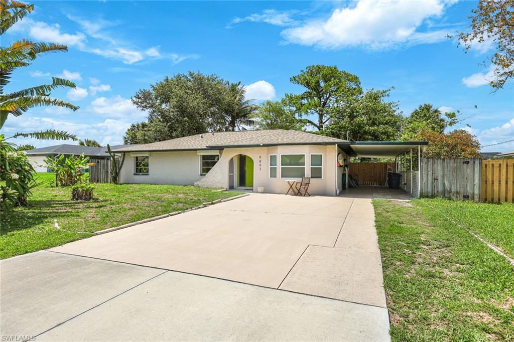9863 Kentucky ST, BONITA SPRINGS FL 34135