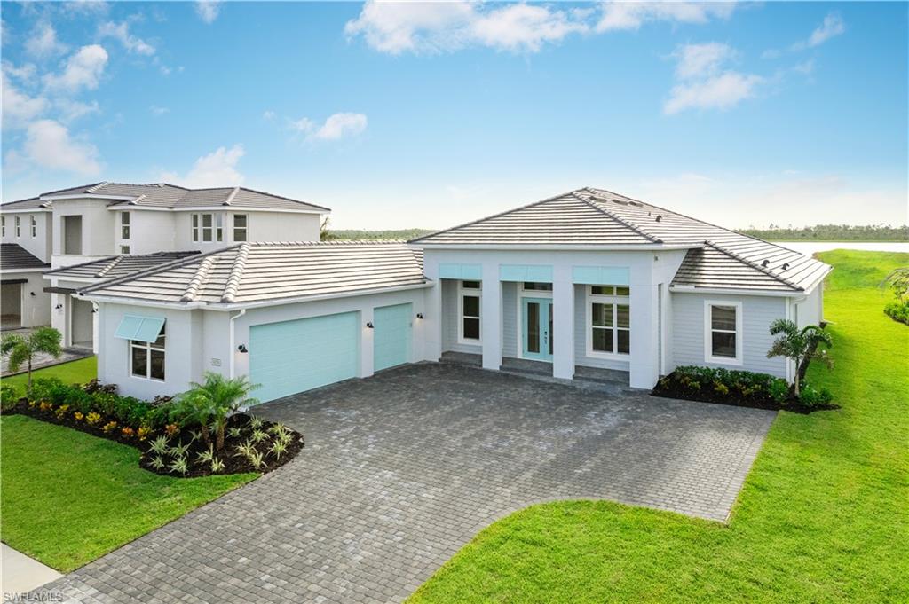 8766 Driftwood DR, NAPLES FL 34114