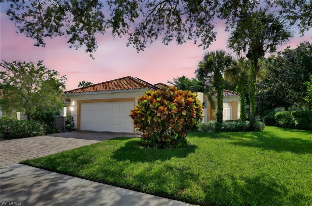 5902 Bermuda LN, NAPLES FL 34119