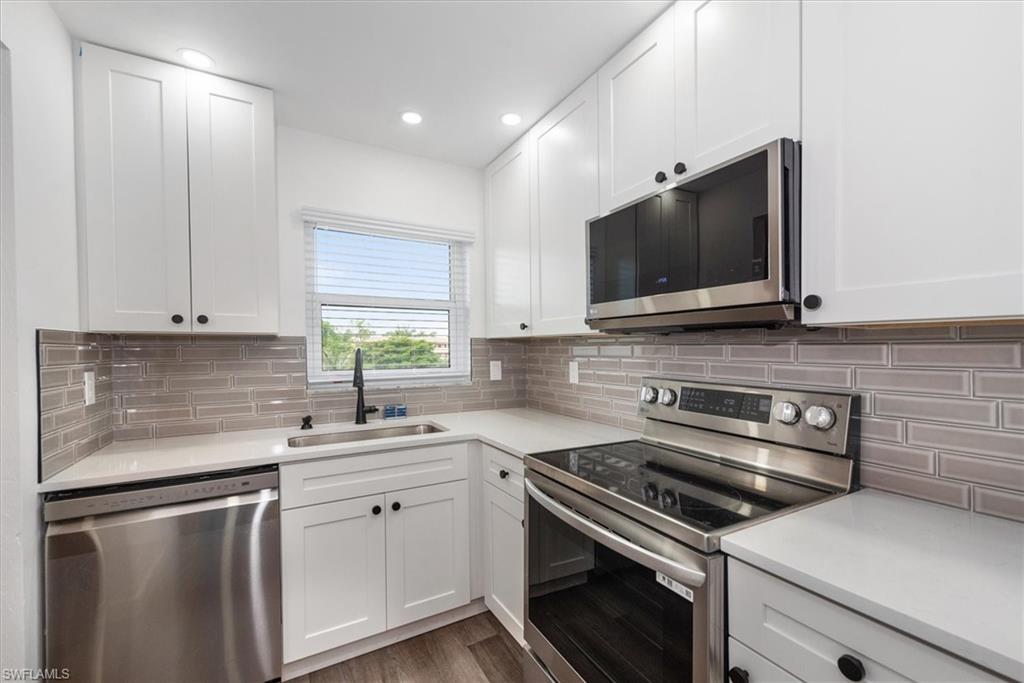 499 Forest Lakes BLVD # 306, NAPLES FL 34105