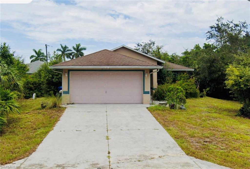 27616 Pinecrest LN, BONITA SPRINGS FL 34135