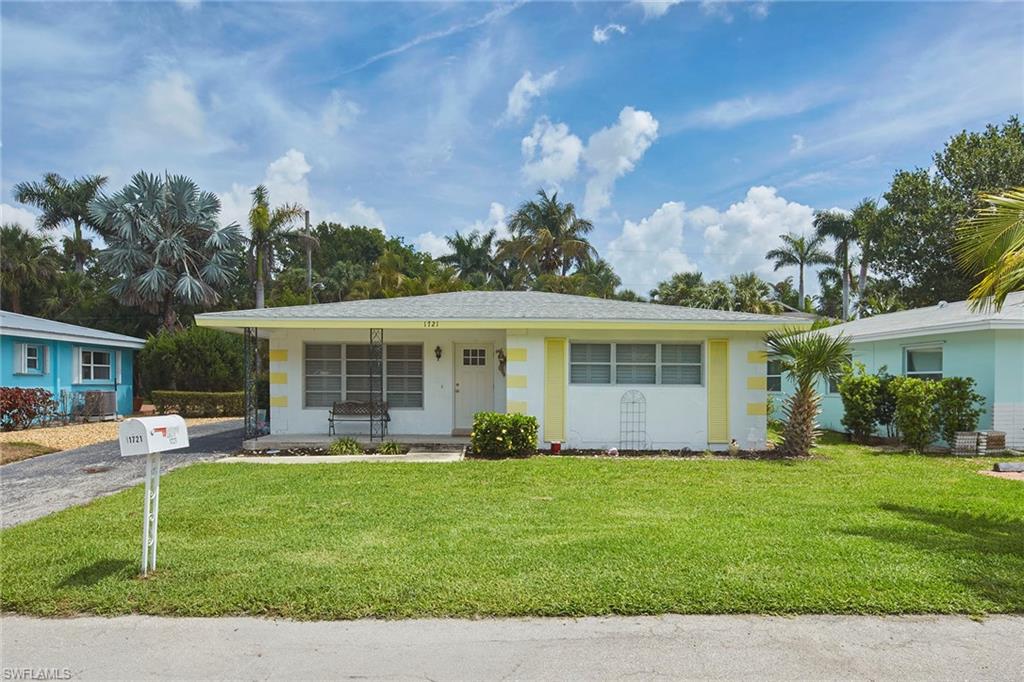 1721 Smugglers CV, NAPLES FL 34112