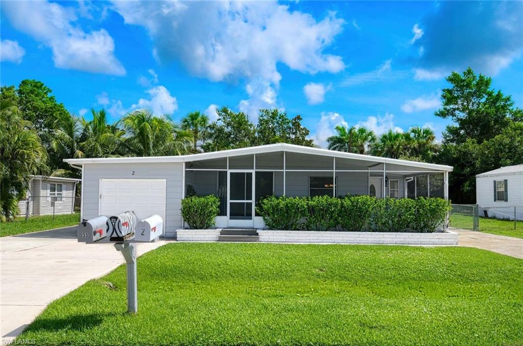 2 Sonderhen DR, NAPLES FL 34114