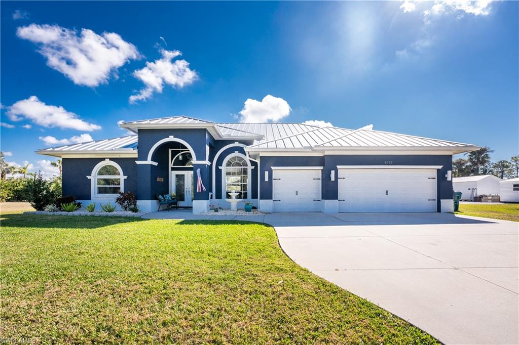 1052 Eppinger DR, PORT CHARLOTTE FL 33953