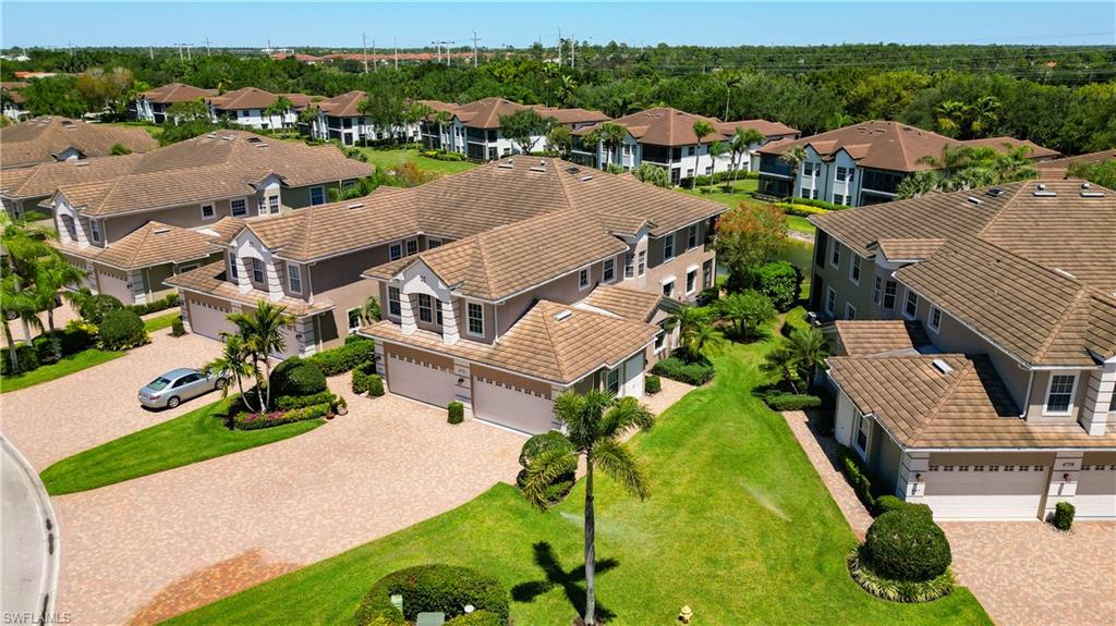 4752 STRATFORD CT # 1404, NAPLES FL 34105