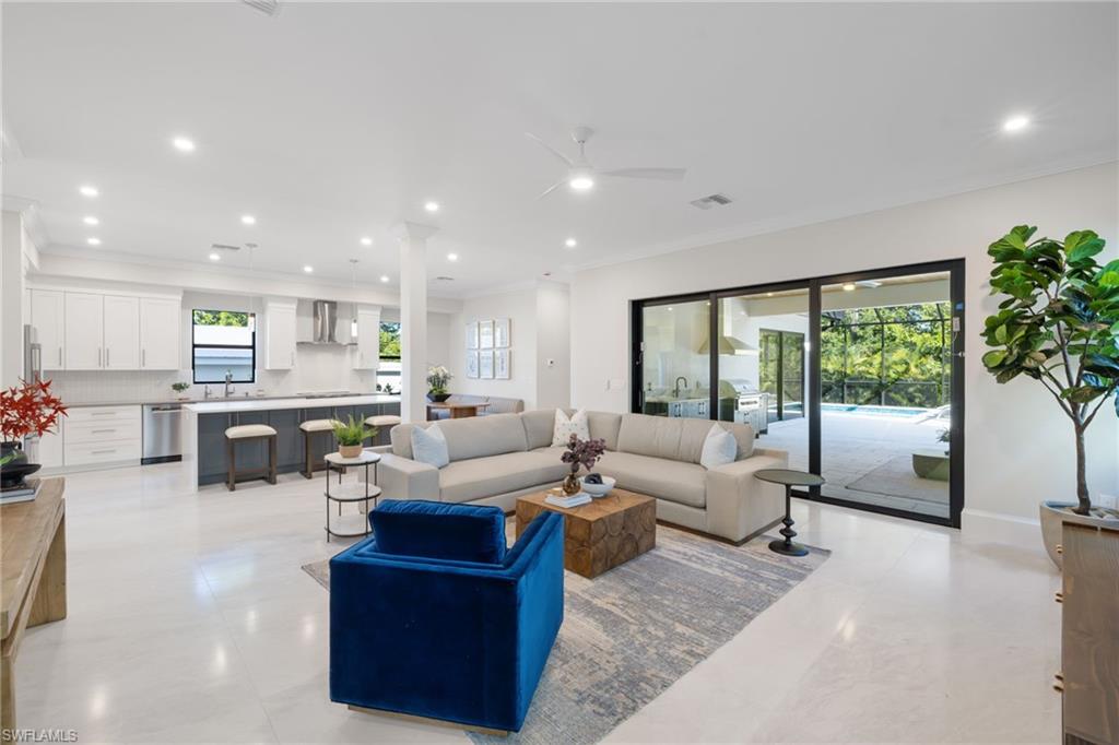 2721 Van Buren AVE, NAPLES FL 34112