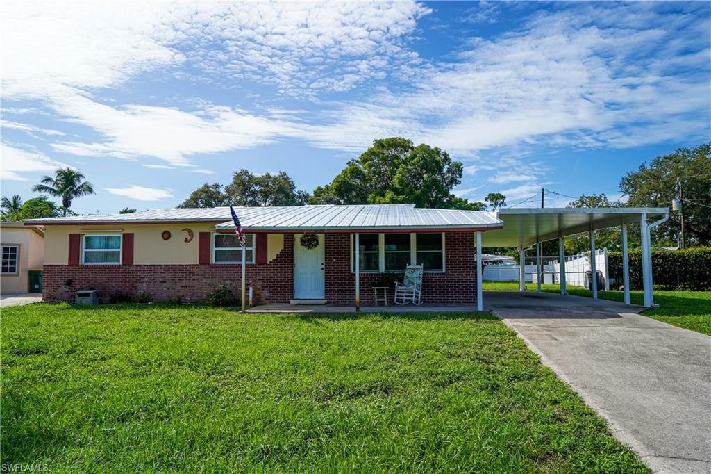 4180 Coconut CIR S, NAPLES FL 34104