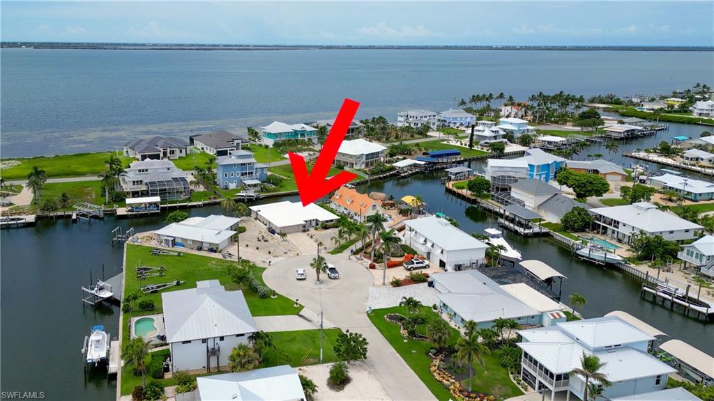 2277 Sapodilla LN, ST. JAMES CITY FL 33956