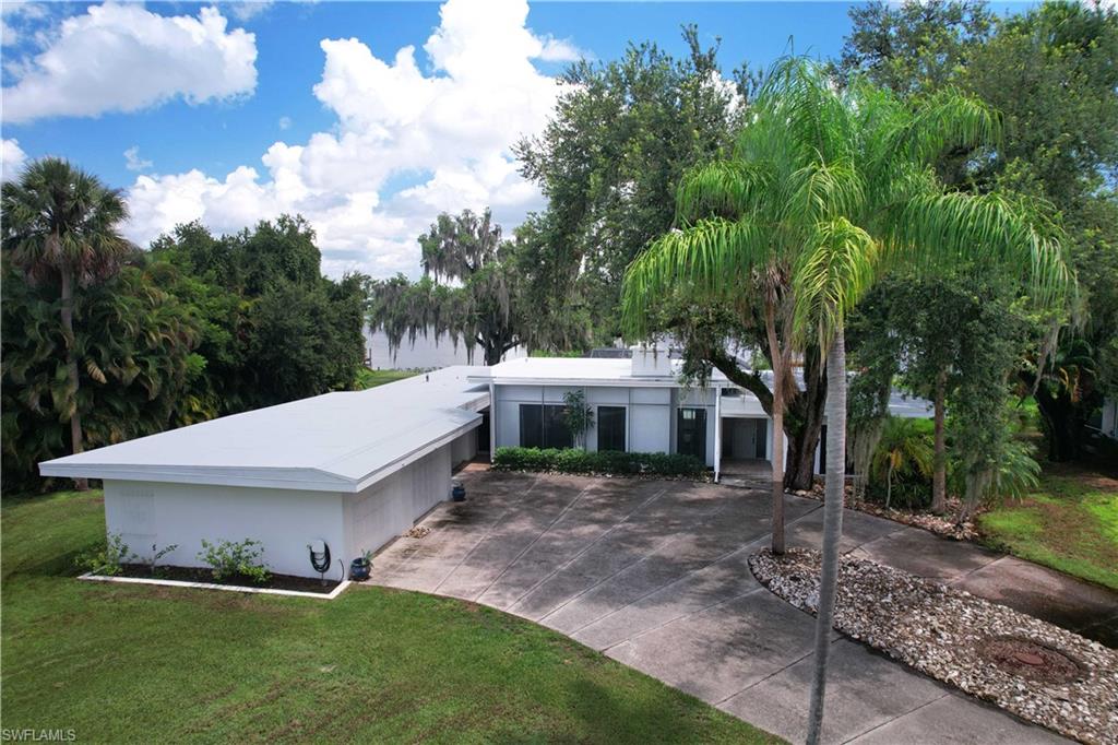 1530 Werner DR, ALVA FL 33920