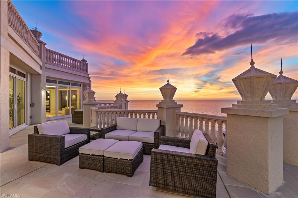 4021 Gulf Shore BLVD N # 14, NAPLES FL 34103