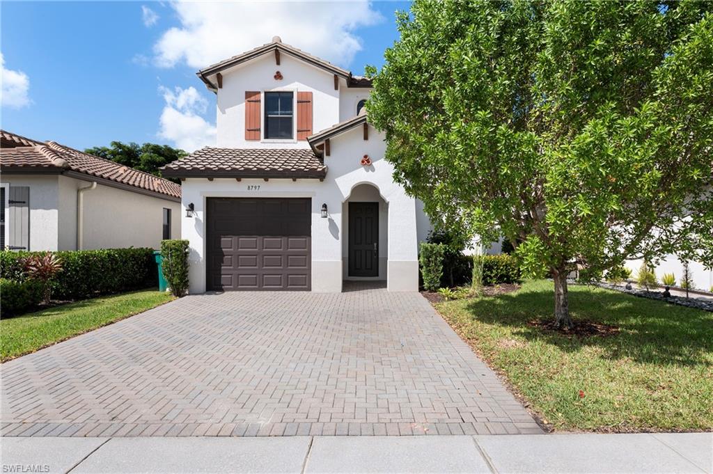 8797 Madrid CIR, NAPLES FL 34104