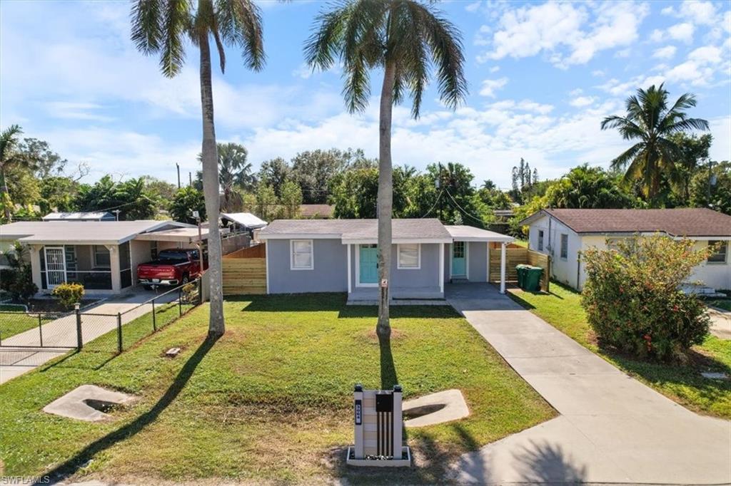 3064 Connecticut AVE, NAPLES FL 34112