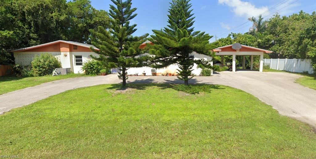 1291 Royal Palm DR, NAPLES FL 34103