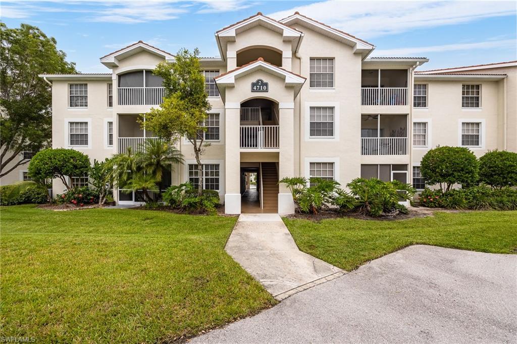 4710 Saint Croix LN # 215, NAPLES FL 34109